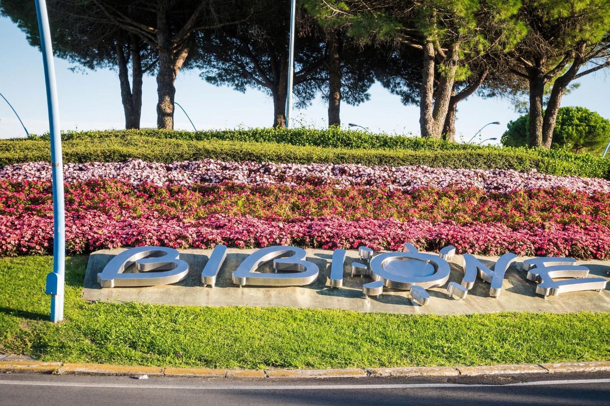 Relax On The Terrace Just 50 Meters From The Bibione